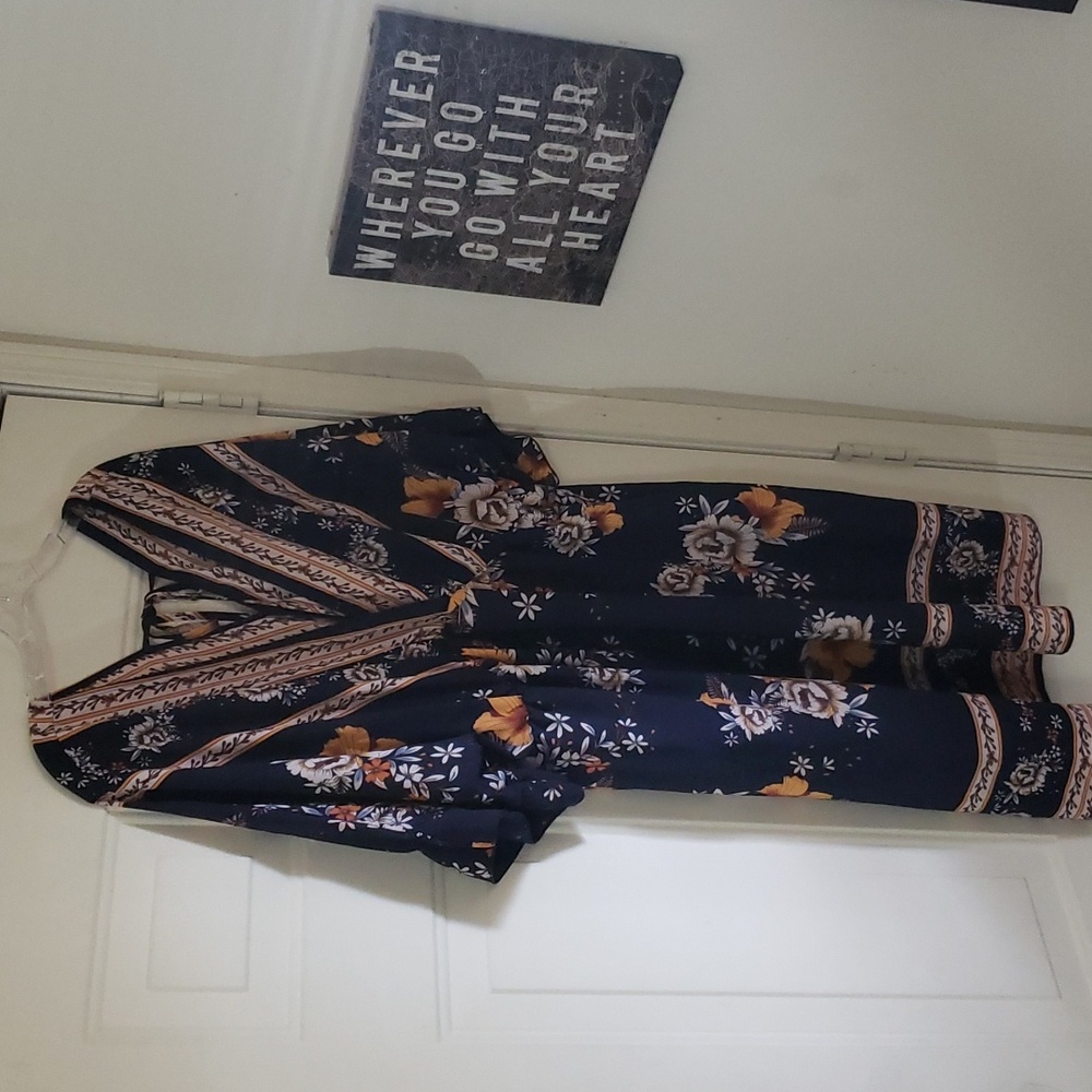 PLUS SIZE Floral Tie Back Dress